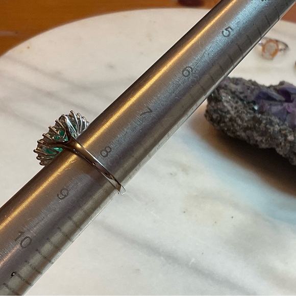 Emerald ring - Picture 8 of 8